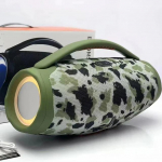 Suure v&otilde;imsusega 100 W kaasaskantav Bluetooth-k&otilde;lar V&otilde;imas veekindel k&otilde;lar Juhtmeta bassik&otilde;lar MP3-m&auml;ngija FM-raadio helis&uuml;steem