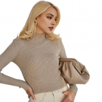 Naiste kudumine p&otilde;hjaga s&auml;rk, poolk&otilde;rge krae, pikkade varrukatega &uuml;hev&auml;rviline Slim Fit &uuml;laosa, soonik, soe kudum khaki