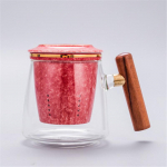 Loominguline kuumakindel klaasist teetass keraamilise filtri ja kaanega kontoritees&otilde;ela tassiga, paar lihtsat veekruusi joogin&otilde;u punane