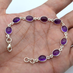 Looduslikust amet&uuml;stist v&auml;&auml;riskivist 925 sterlingh&otilde;bedast k&auml;sitsi valmistatud k&auml;ev&otilde;ru ehted lilla