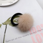 Pehme pallipea k&ouml;is, naaritsast palli juuste aksessuaarid, moodsad t&uuml;drukute juukser&otilde;ngad, k&otilde;rge elastsed kummipaelad, suur pl&uuml;&uuml;sist palliga juuksen&ouml;&ouml;r