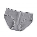 Armsad t&uuml;drukud, &uuml;hev&auml;rvilised madala v&ouml;&ouml;kohaga &otilde;hukesed alusp&uuml;ksid hingavad puuvillased alusp&uuml;ksid L hall