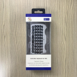 Juhtmevaba kontrolleri klaviatuur PS5 jaoks, Bluetooth 3.0 Mini kaasaskantav m&auml;ngupult vestluspadjaga, sisseehitatud k&otilde;lar ja 3,5 mm helipesa, h&auml;&auml;l 12.8*6*4.9cm valge