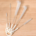 5-osaline komplekt, k&otilde;rrehari, tassihari, tassi artefakt, v&auml;ike pintsel, t&uuml;hikute puhastushari, teekannu tila puhastushari, pudelihari valge