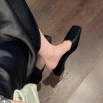Moodsad Ruudukujulise Ninaga Naiste Sussid Disainer Moodsad Kontsaga Kingad Elegantne Naine Sandalias Suvi 2025 Kleit Kingad Luksuslik Chaussure Femme 35 must