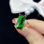 Bella Box uus moodne temperamentne ristk&uuml;liku kujuga roheline avamiss&otilde;rmused naistele tsirkoonist kihluspeo peen ja lihtne ehe kingitus Adjustable Opening roheline