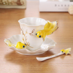 Tere, 200 ml Creative Ceramic 3D Goldfish Coffee Cups Komplekt emailiga portselanist teepiimatops Bone China tassid kollane