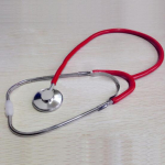 60 cm &uuml;he EMT peaga stetoskoop Doctor Nurse Aid Vet Medical Monitor Tool punane