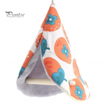 Talvine linnupesa rippuv multifilmitr&uuml;kk Paks pehme hubane k&uuml;lmakindel v&auml;ike linnupeenar v&otilde;rkkiik maja papagoi papagoi vint kanaari puur ahven roheline