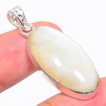 Natural Rainbow Moonstone Gemstone 925 Sterling Silver Pendant 1.69 j4m35