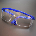 1 tk Pritsmevastased t&ouml;&ouml;kaitseprillid Silmi kaitsvad laborikaitseprillid T&ouml;&ouml;stuslikud tuuletolmukindlad kaitseprillid Jalgrattaprillid sinine