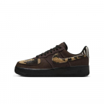 Nike Air Force 1 Low Loomamustriga EU 42 mitmev&auml;rviline