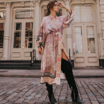 EDOLYNSA Bikiinikatted Roosa Boho Print Iseseisev v&ouml;&ouml;ga ees avatud pikk kimonokleit Ranna tuunika Naiste ujumiskost&uuml;&uuml;m Cover Up Q996 One Size
