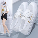 Valged kingad Naiste kingad Uued kevadsuvised mitmek&uuml;lgsed spordiv&otilde;rgust hingavad spordilauajalatsid Trendikad jalan&otilde;ud Laiskjalatsid 35 h&otilde;be