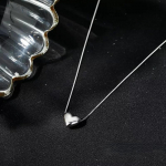 S925 Sterling h&otilde;bedane armastav s&uuml;dame kaelakee, erihuviga disain Korea lihtsas stiilis uus kolmem&otilde;&otilde;tmeline s&uuml;dame rangluu keti ornament 925
