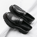 Loaferid meestele paksu tallaga k&otilde;rgendatud suurte suurustega Briti stiilis vabaaja l&auml;ikivad sisemise k&otilde;rgusega cm &uuml;he pedaaliga &uuml;mara ninaga v&auml;ikesed nahast kingad 46 standard leather shoe size