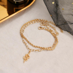 Retro liialdatud retro madu kett liblikas mitmekihiline pahkluu moesuund, t&uuml;druk mitmekihiline pahkluu temperament k&auml;ev&otilde;ru