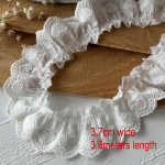 4 Jardi(3,6 miljonit)/partii laius 3,7 cm 4Yards length valge