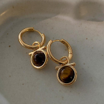 Looduslikud Tiger's Eye Stone Stud Stud k&otilde;rvar&otilde;ngad, lihtne disain, Niche One, kahekordsed k&otilde;rvar&otilde;ngad, kirjanduslikud ja retro stiilis Maillardi k&otilde;rvar&otilde;ngad.