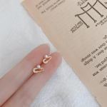 Pin Imitation Pearl Stud k&otilde;rvar&otilde;ngad Naiste lihtsad ja v&auml;ikese k&otilde;rvaauguga k&otilde;rvar&otilde;ngad Ins Niche Design Sense kuld