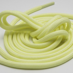 1paar helendavad kingapaelad &uuml;mmargused spordil&otilde;uendist kingapael Naine, mees helendavad pimedas &ouml;&ouml;s, v&auml;rvilised helendavad paelad, fluorestseeruv kingapael 80cm sinine