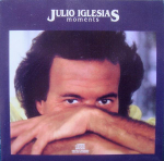 CD JULIO IGLESIAS - Moments IDK39568 Columbia Kanada Rock Kasutatud