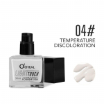 The small square bottle warm change foundation liquid moisturizing concealer is long-lasting, adheres well and does not easily smudge 01