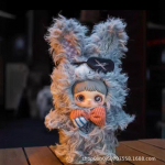 Maymei hallitus teine p&otilde;lvkond pimekarp tume metsaseeria trendikas m&auml;ngupandla kaunistus &uuml;mbritsev pl&uuml;&uuml;snukk punane