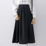 Naiste s&uuml;gis- ja talvised jaapani lihtsad plisseeritud seelikud Moodsad Retro-lihtne v&ouml;&ouml;koha lipsu a-joon keskmise pikkusega butiikseelikud l must