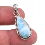 Natural Republic Larimar Kivist K&auml;sit&ouml;&ouml;na Valmistatud 925 Prooviga Puhtast H&otilde;bedast Ripats 1,25'' c2y98
