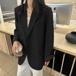 Moodne laia l&otilde;ikega kahe n&ouml;&ouml;biga pintsak pisikestele naistele elegantsi ja vabaaja stiili n&auml;itamiseks varakevadel S must