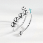 Oman&auml;oline ja individuaalne kvaliteetne disain Lihtne ja maitsekas p&ouml;&ouml;rlev s&otilde;rmus lahtise suuga p&ouml;&ouml;rlev moesuund Ainulaadne ja isikup&auml;rastatud s&otilde;rmus