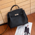 Lehmanahast &otilde;lakott naistele, suure mahutavusega messenger, naiste, stiilne ja lihtne ostukott, klapiga kott. must