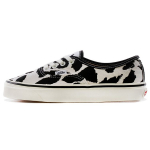 Vans Unisex Anaheim Factory Authentic 44 DX Madalad Rula tossud Og Valge Samet Og Lehmamuster Must Valge VN0A54F29GP 38.5