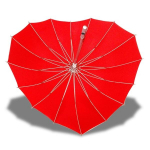 Parapluie coeur rouge romantique mariage