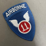 USA II maailmas&otilde;ja &otilde;hudessantide k&auml;epael II maailmas&otilde;ja liitlaste tikkimism&auml;rk 101. osakonna k&auml;supaela k&auml;epael Kulmude &otilde;hudessantdivisjon