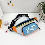 Lahe lastekott, kena poisi rinnakott, korea versioon t&uuml;drukute k&auml;ekottidest, ilusad aksessuaarid, vahetuskott, lastekott. must