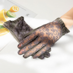 T&auml;iss&otilde;rmega kindad, naissoost ehtne nahk, suvine vedur, p&auml;ikesekaitsega pits, l&uuml;hike &otilde;huke, hingav puuteekraan, s&otilde;itmine ja s&otilde;itmine L