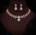 Elegantne roosakuldse kattega kaelakee ja k&otilde;rvar&otilde;ngaste komplekt naistele | Pruudi- ja peoehted Onesize kuld