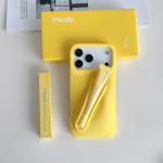 Huulepulgast inspireeritud telefoni&uuml;mbris Apple'i seadmetele Silikoonist p&otilde;rutuskindel pehme &uuml;mbris 3D-disainiga Kanna oma huulepulka 16pro max kollane