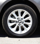 Toyota Corolla 15 terasvelg 16 rehviga, &uuml;hildub alumiiniumist kahekordse mootoriga Leviniga 16-inch new Corolla silver