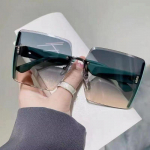 Fashion Square Naiste Varjud Prillid Gradientv&auml;rvilised l&auml;&auml;tsed P&auml;ikeseprillid Naistele V&auml;listingimustes UV-vastased Suure raamiga prillid