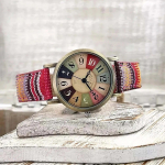 Mitmev&auml;rvilise vikerkaaremustriga naiste moekellad K&auml;ekellad Ehted