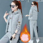 S&uuml;gis- ja talvine ema kolmeosaline komplekt pluss sametist paksendatud spordir&otilde;ivaste &uuml;likond kampsun vest vabaaja kolmeosaline &uuml;likond XL hall