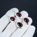 Punase S&auml;hvatusega Labradoriidi Kivist Konksuga K&otilde;rvar&otilde;ngad 925 Sterling H&otilde;bedast K&otilde;rvar&otilde;ngas, K&auml;sit&ouml;&ouml; Boho H&otilde;bedast Ehted Ripatsiga K&otilde;rvar&otilde;ngad, S&uuml;nnip&auml;evakingitus 2.55" punane