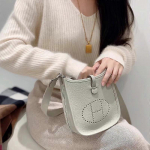 Moodne Daamide &Uuml;hev&auml;rviline Lihtne V&auml;ike Ruudukujuline Kott Tekstuuriga &Uuml;he &Otilde;la Crossbody Pu T&auml;ht T&auml;nava Kott 17*5*19cm