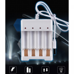Universaalne 4 pesaga laetav akulaadija USB pistik DC5V 1A 1,2V