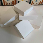 10 tk akna kinkekarp j&otilde;upaberist karp l&auml;bipaistev PVC akna seebikarbid ehete kinkepakendi karp Pulmasoovid kommikarp 5x5x3cm