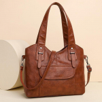 Trendikas talvine pehmest nahast &otilde;lakott keskealistele naistele