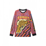 Adidas Originals Adilenium Hooaeg 3 Pikkade varrukatega graafilise tr&uuml;kiga T-s&auml;rk JX1702 XS